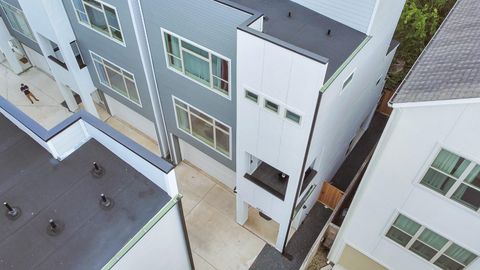 Photo of 3310 Pease Street #B, Houston, TX 77003 (MLS # 35965505)