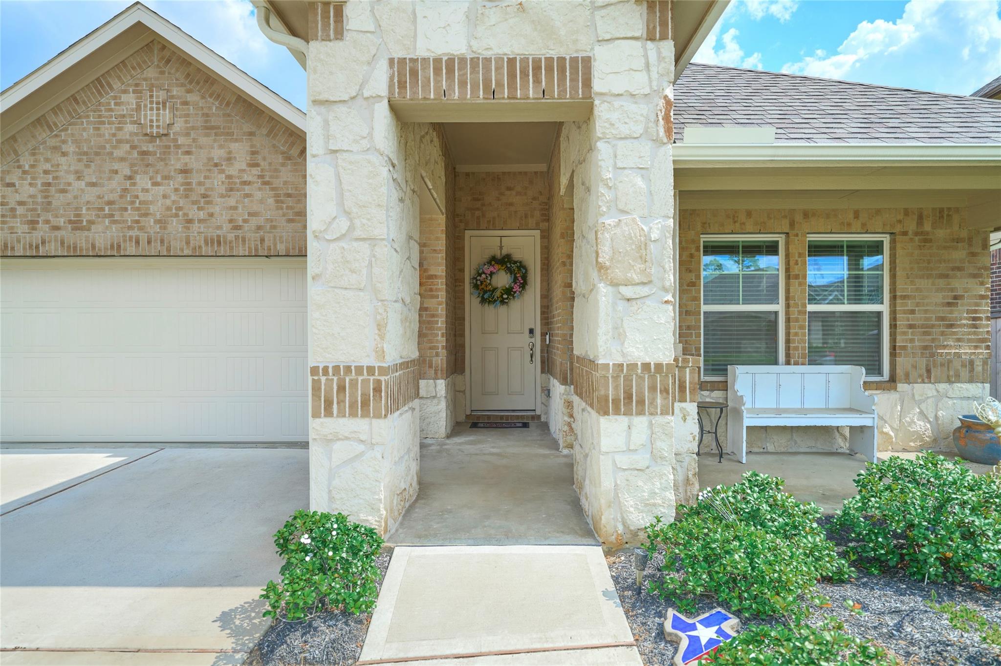7054 Lauren Oak Drive