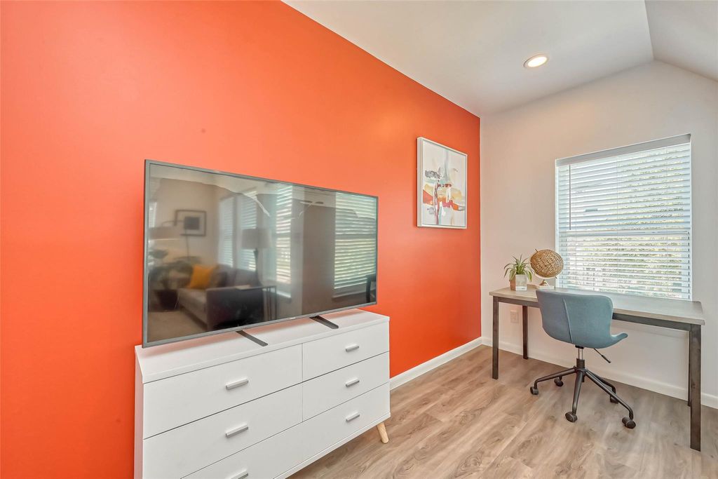 Photo of 1924 Calumet St #202, Houston, TX 77004 (MLS # 3507468)