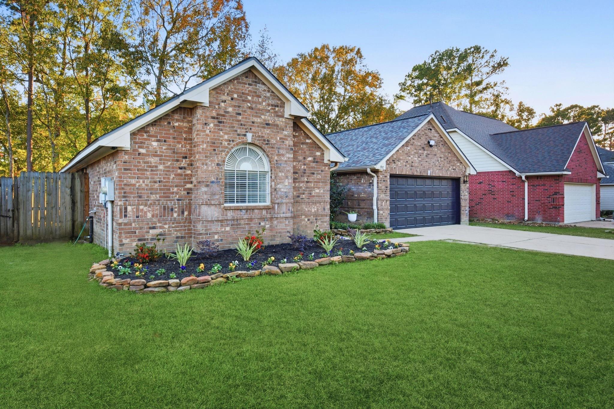 1910 Hunnington Drive