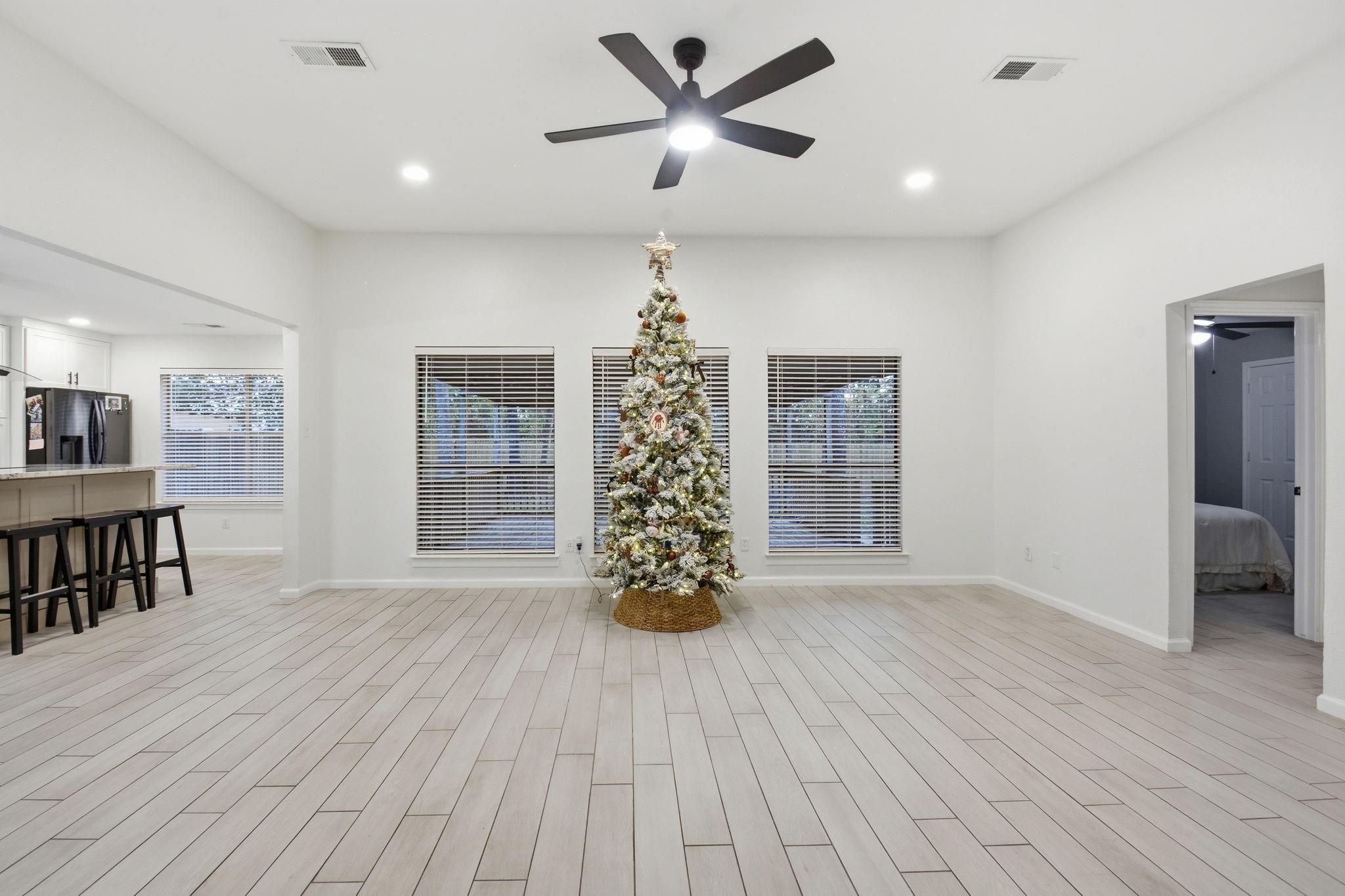 1910 Hunnington Drive