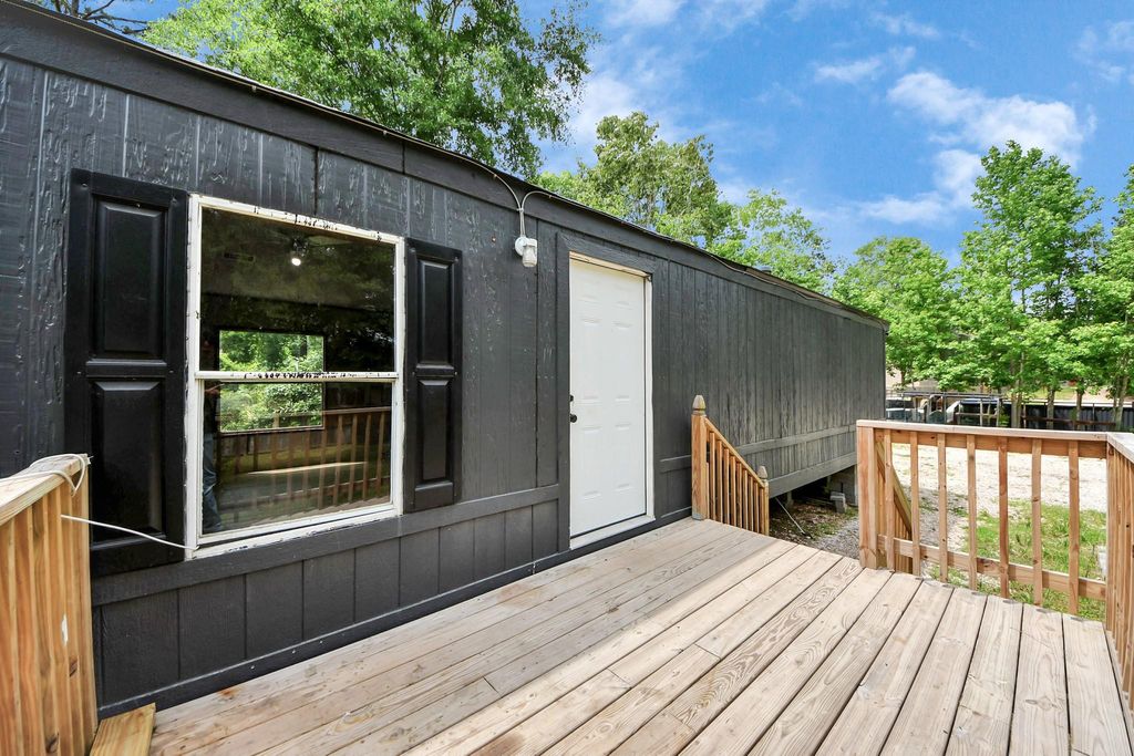 Photo of 25932 Thatcham, New Caney, TX 77357 (MLS # 66757521)