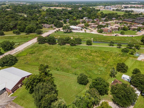 Vacant Land For Sale - 650 E Adoue Street<br/> Alvin, TX 77511