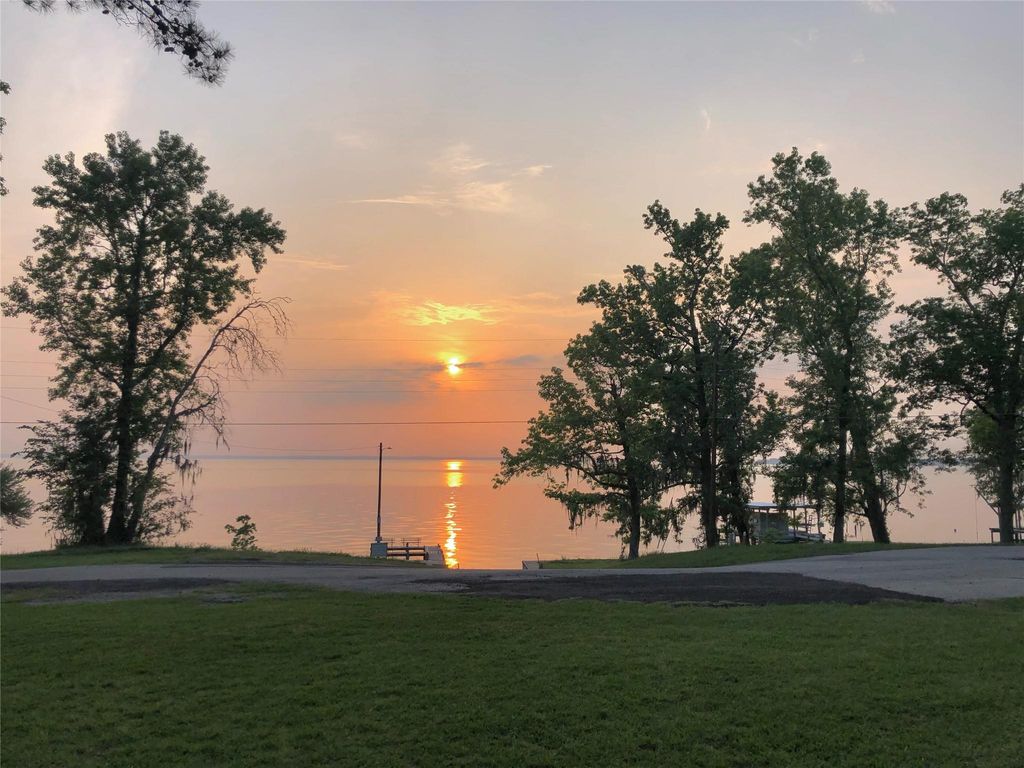 Photo of 118 Hickory Pines, Livingston, TX 77351 (MLS # 79873808)