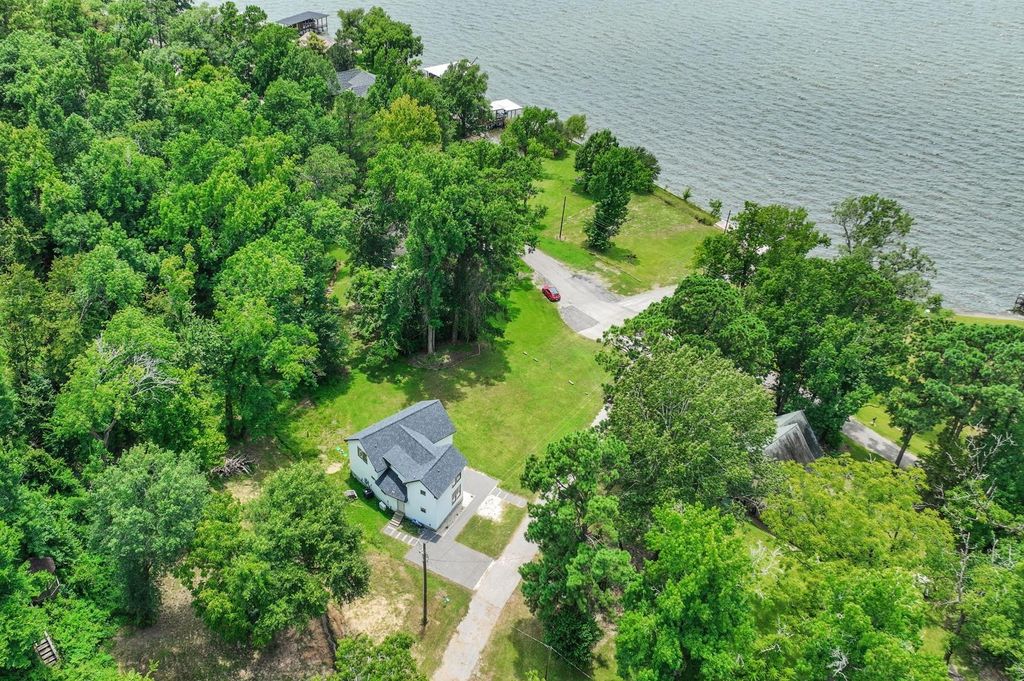 Photo of 118 Hickory Pines, Livingston, TX 77351 (MLS # 79873808)