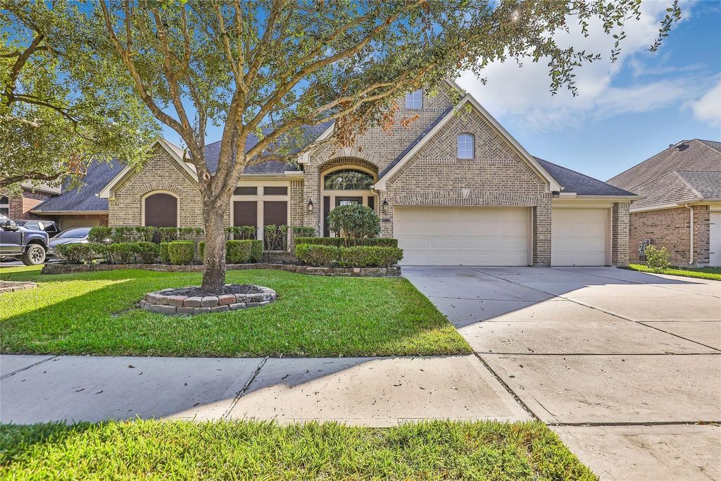 Photo of 13722 Playa Lucia Court, Houston, TX 77044 (MLS # 15981103)
