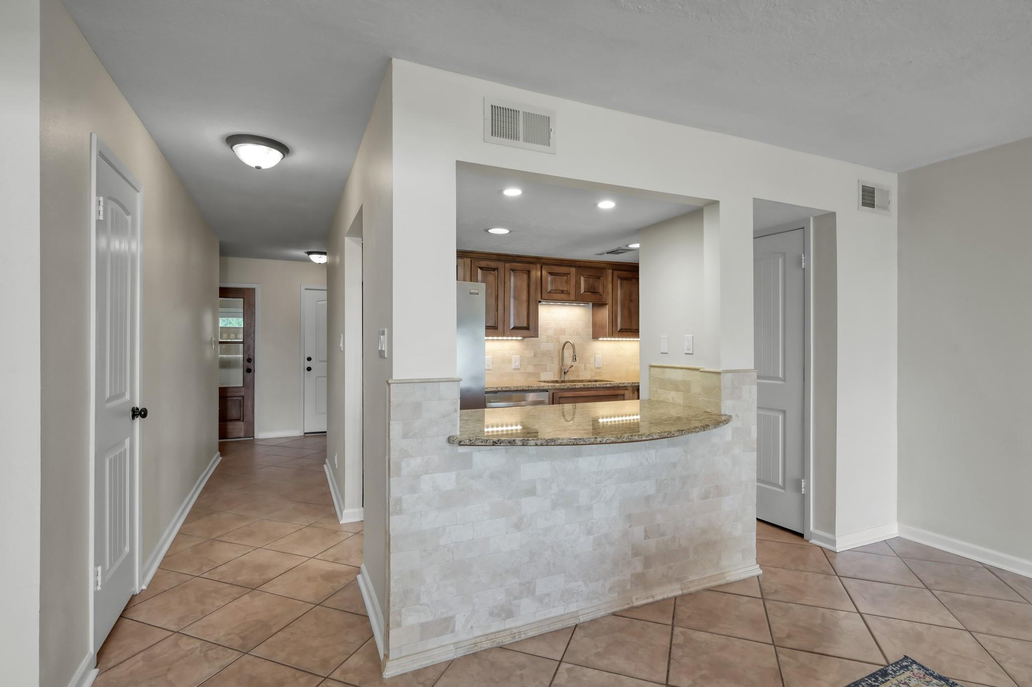 33 Regency Point