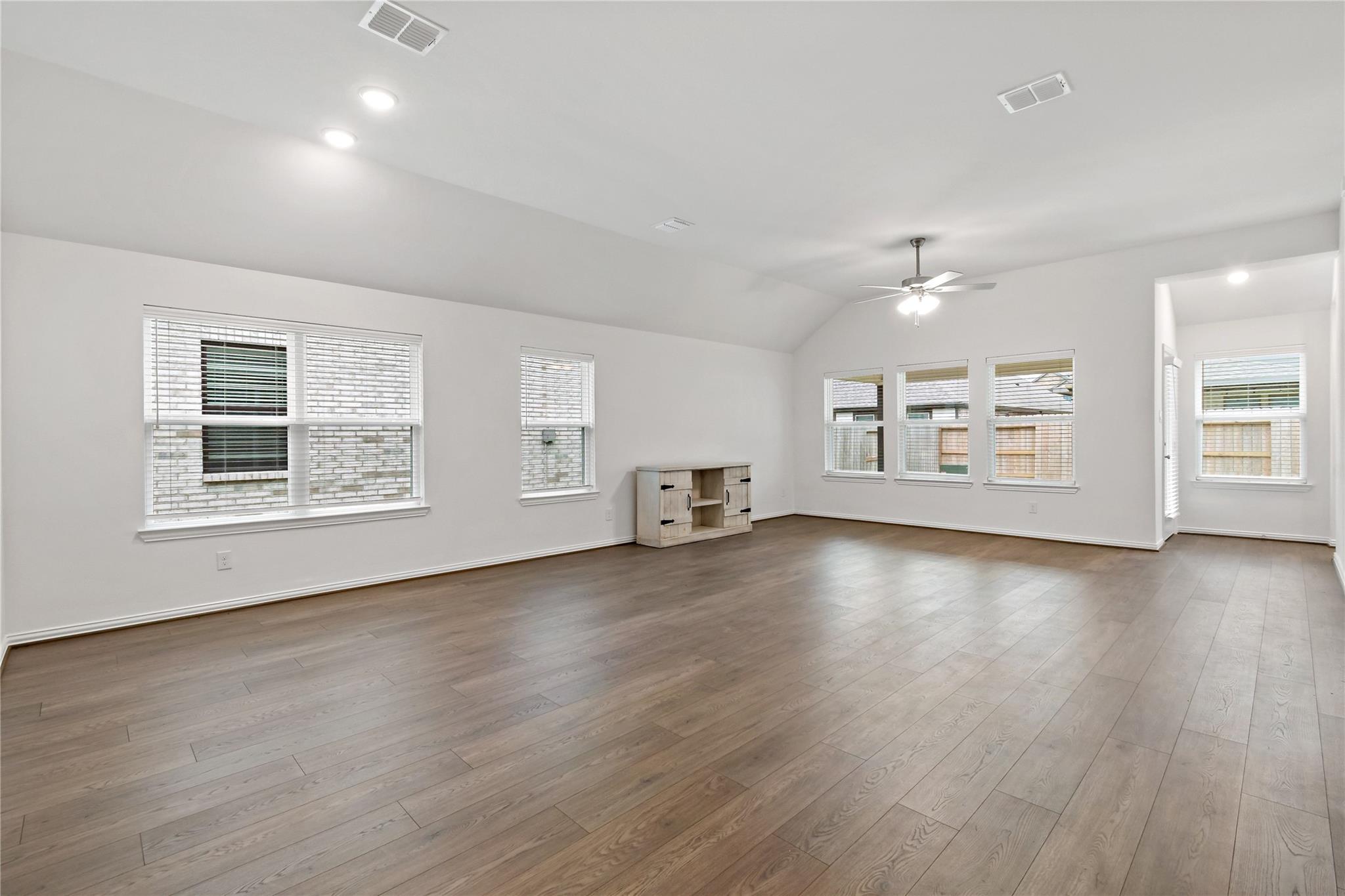2127 Villa Flora Lane