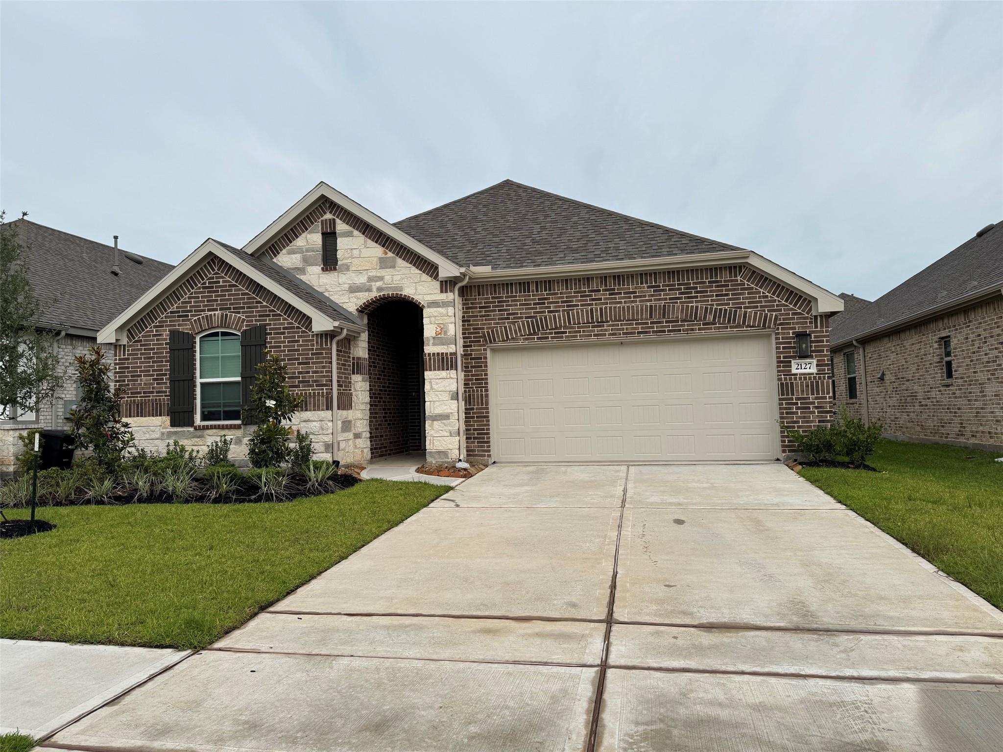 2127 Villa Flora Lane