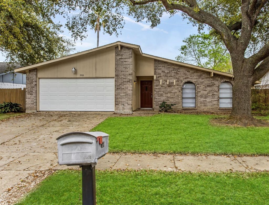 Photo of 5510 Dunnethead Drive, Houston, TX 77084 (MLS # 39152975)
