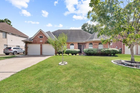 Photo of 11919 Lakewood Hills Drive, Tomball, TX 77377 (MLS # 11226845)