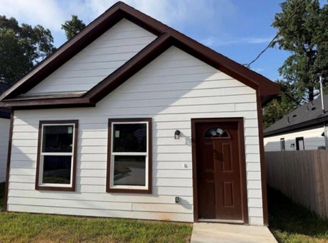 Photo of 16393 Eastchase Street, Montgomery, TX 77316 (MLS # 58722376)
