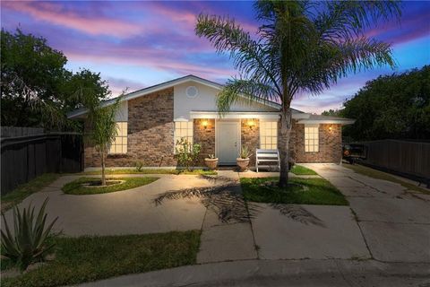 Photo of 1126 Green Willow Drive, Corpus Christi, TX 78405 (MLS # 36310830)