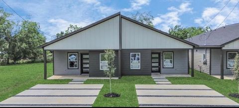 Photo of 9812 Nedwald Street, Houston, TX 77029 (MLS # 78838300)