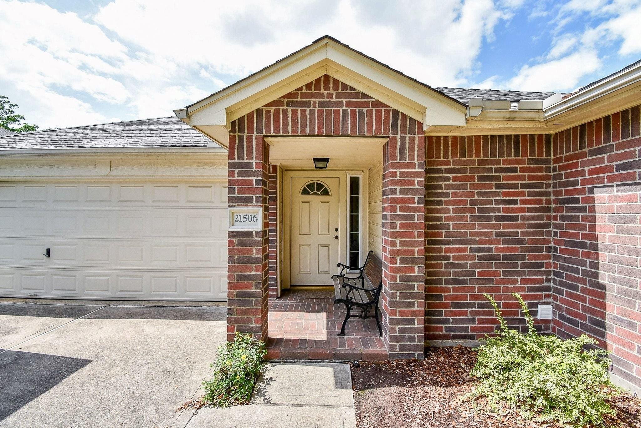 21506 Bridgewater Pointe