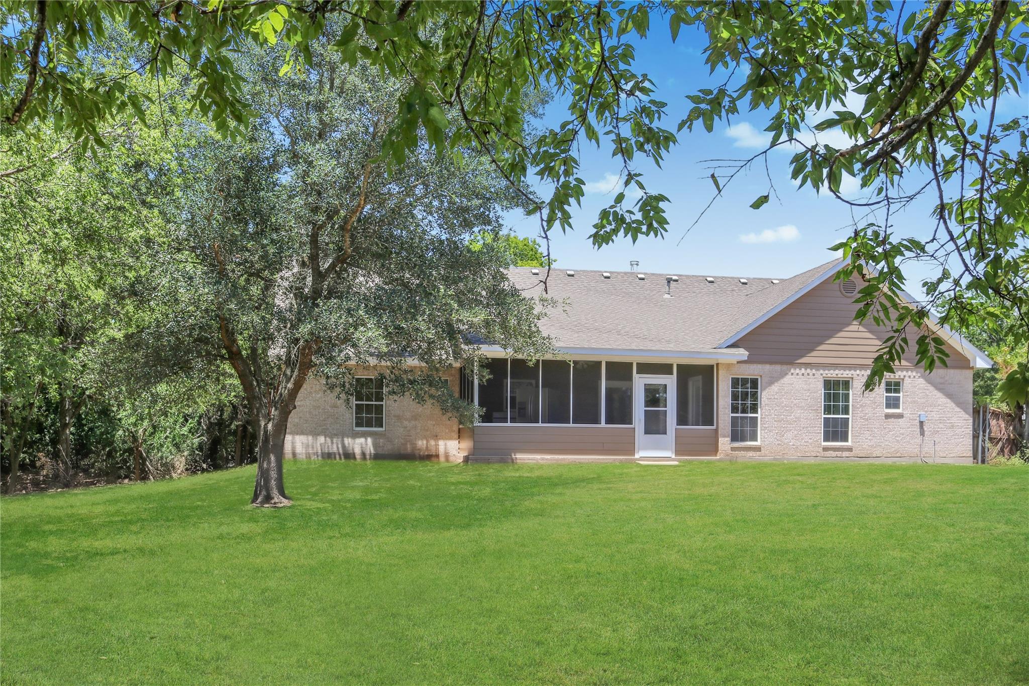 201 E Ward Drive