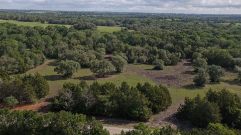 Photo of 6 Baranowski Road, Brenham, TX 77833 (MLS # 40584246)