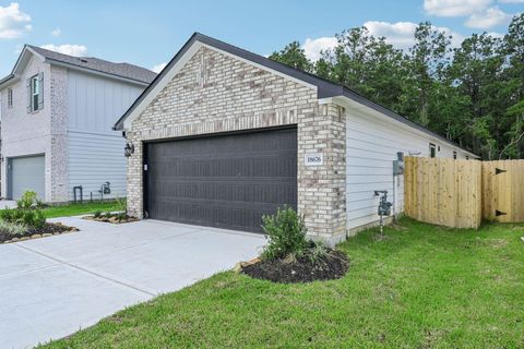 Photo of 16703 Sterling Cliff Street, Conroe, TX 77302 (MLS # 89961161)