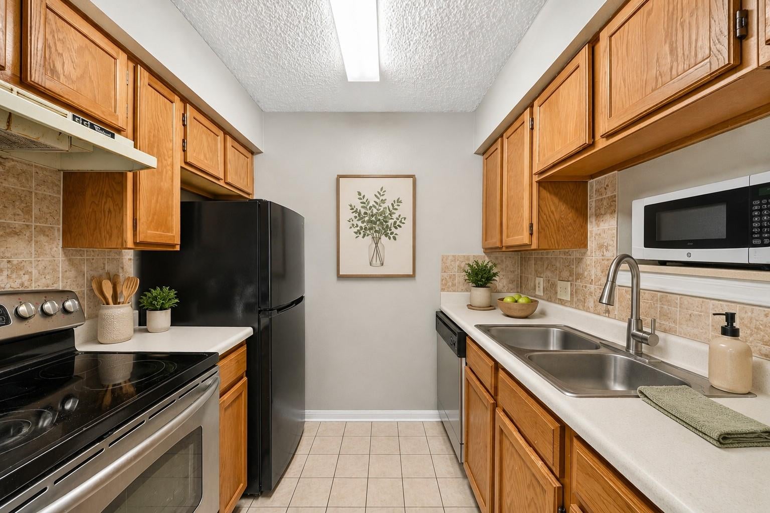 2120 El Paseo Street 802