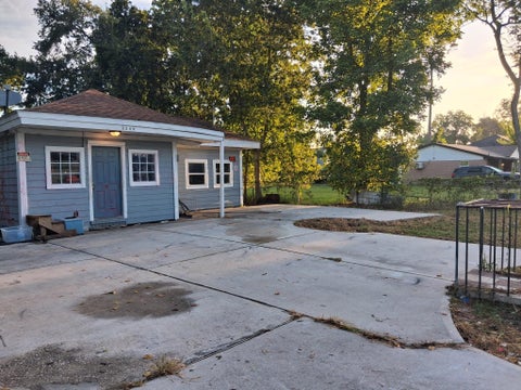 Photo of 8029 Woodlyn Road, Houston, TX 77028 (MLS # 83381650)