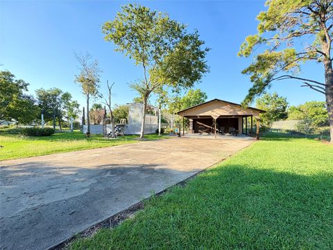 182 Smith Road Palacios TX 77465