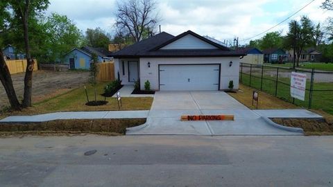 Photo of 3325 Beulah Street, Houston, TX 77004 (MLS # 46597270)