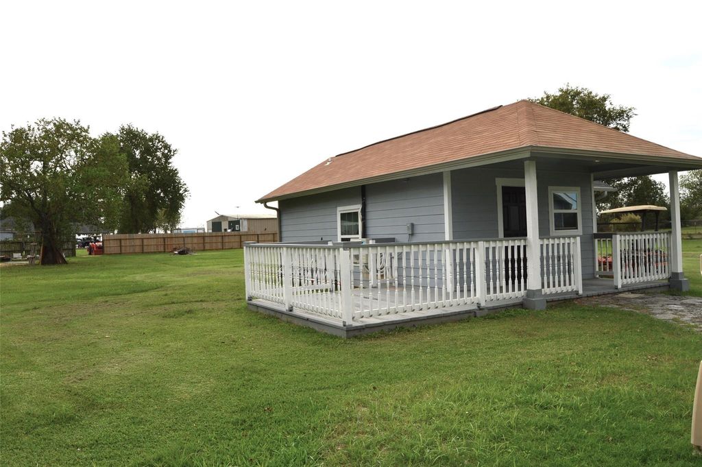 Photo of 29315 Burton Cemetery Rd Rd, Waller, TX 77484 (MLS # 82641504)