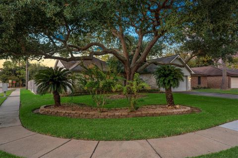 Tiny photo for 16438 Camino Del Sol Drive, Houston, TX 77083 (MLS # 97518574)