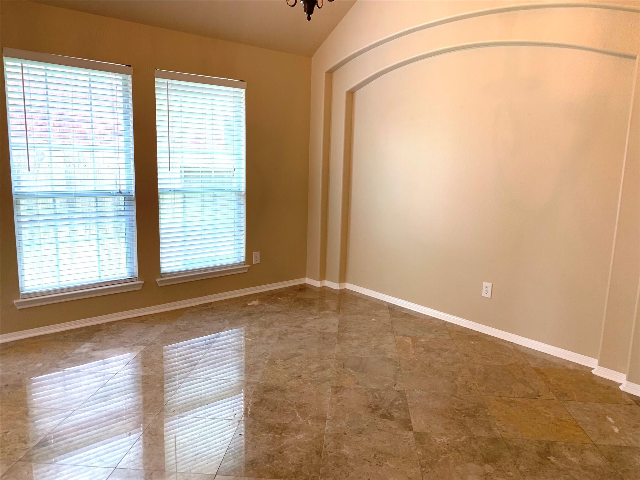 2822 Chalet Knolls Lane