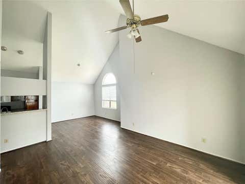 Photo of 14550 Fonmeadow Drive #806, Houston, TX 77035 (MLS # 10869189)