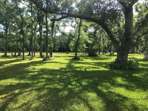 Photo of 534 Private Road 652, Sargent, TX 77414 (MLS # 20099017)
