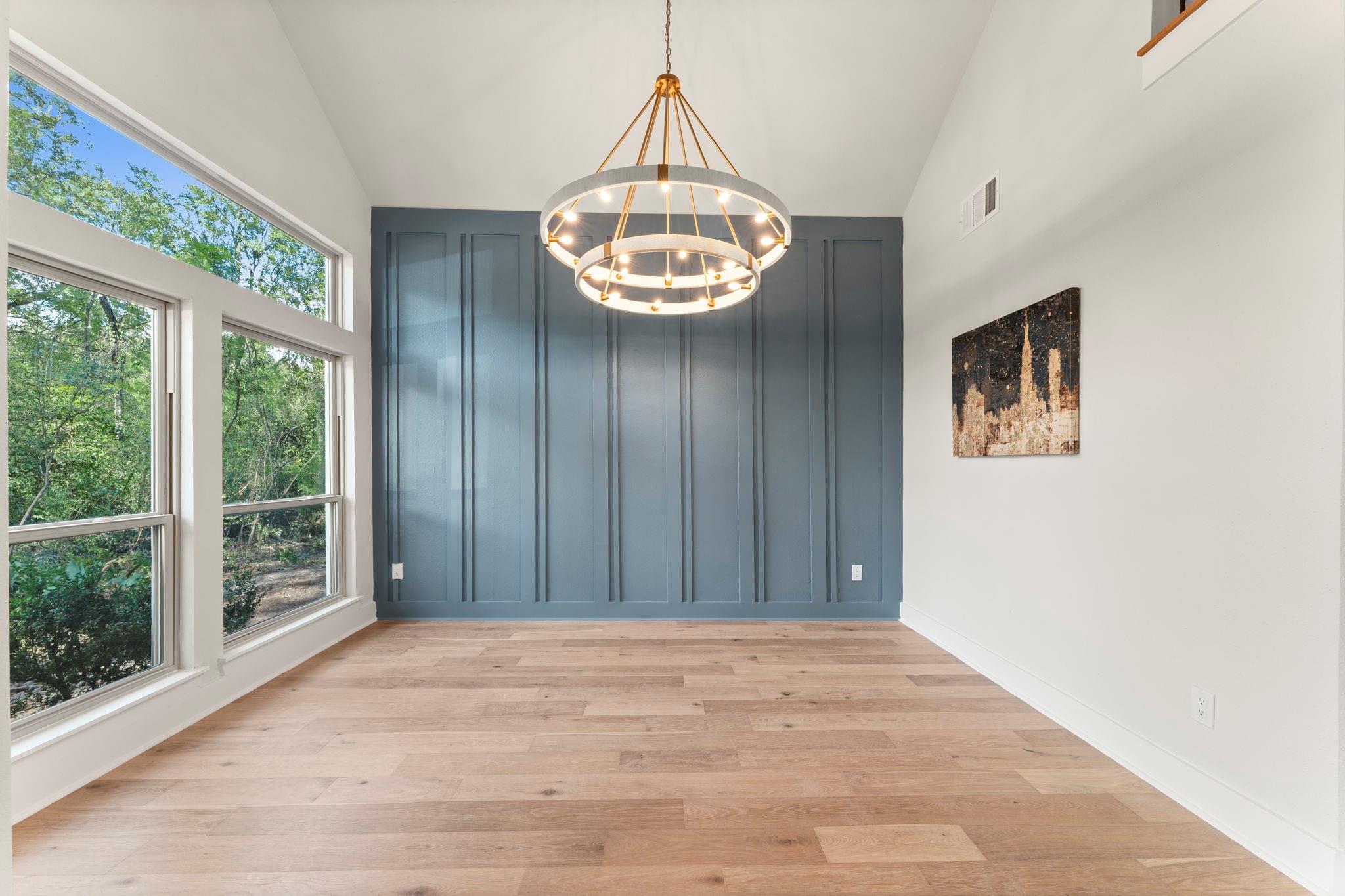 4 N Autumnwood Way