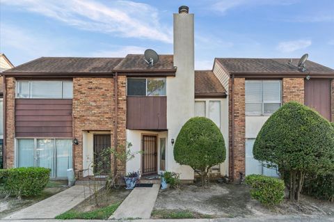 Tiny photo for 17210 Imperial Valley Drive #41, Houston, TX 77060 (MLS # 5473865)