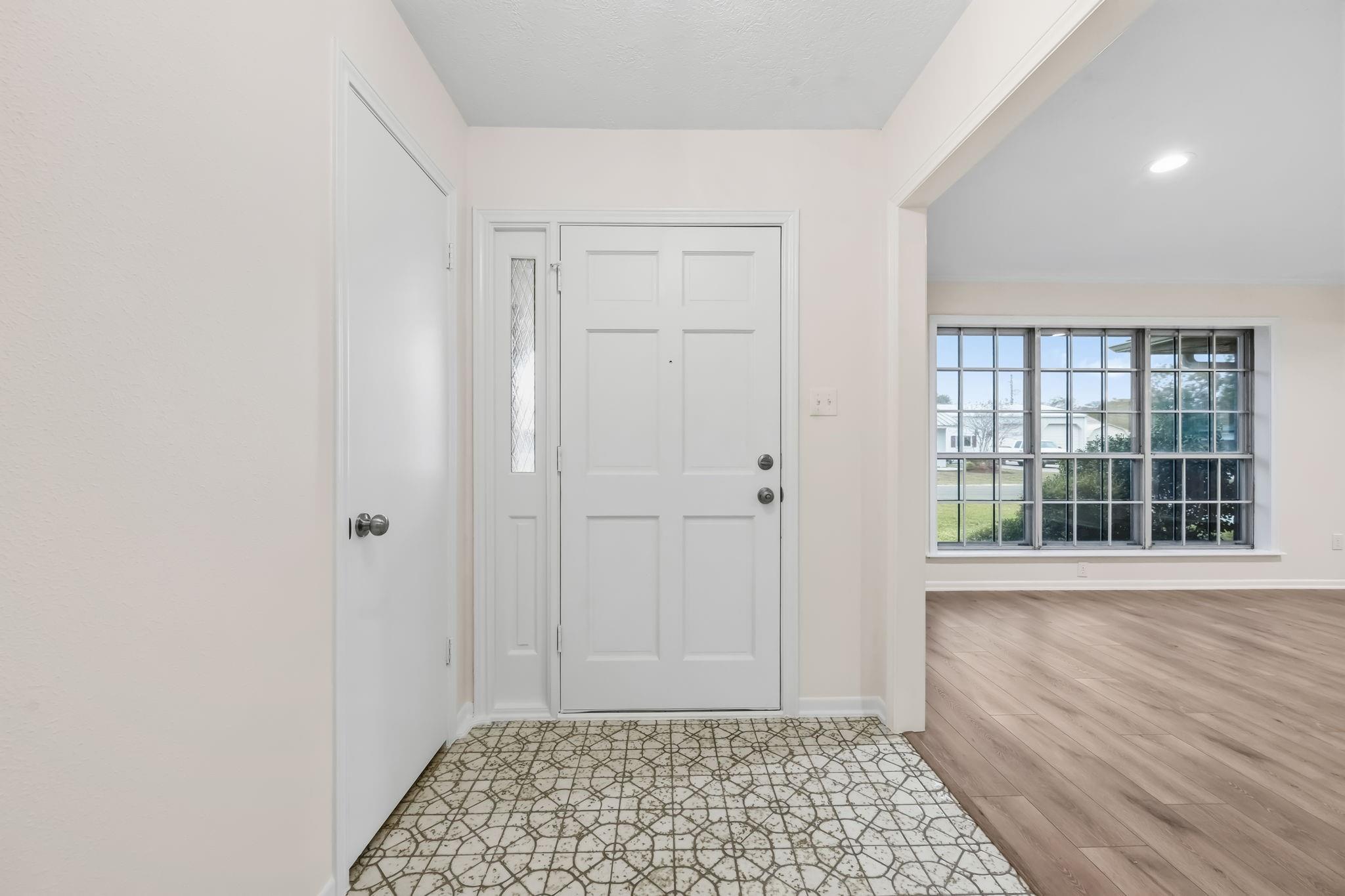 8022 Bayside Boulevard