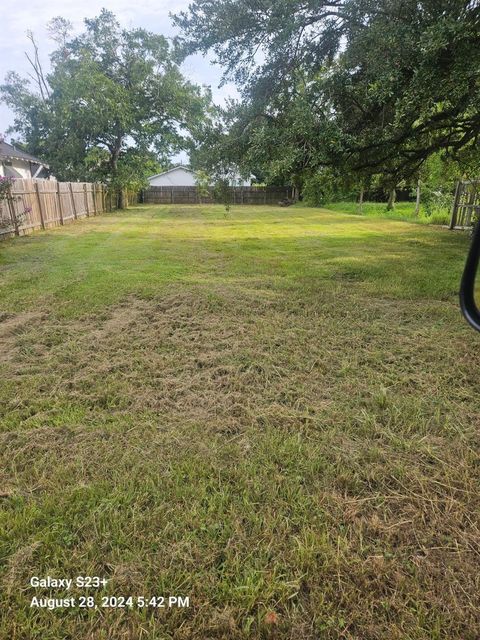 Photo of 2241 Liberty Street, Beaumont, TX 77701 (MLS # 87791955) Photo of 2241 Liberty Street, Beaumont, TX 77701 (MLS # 87791955)