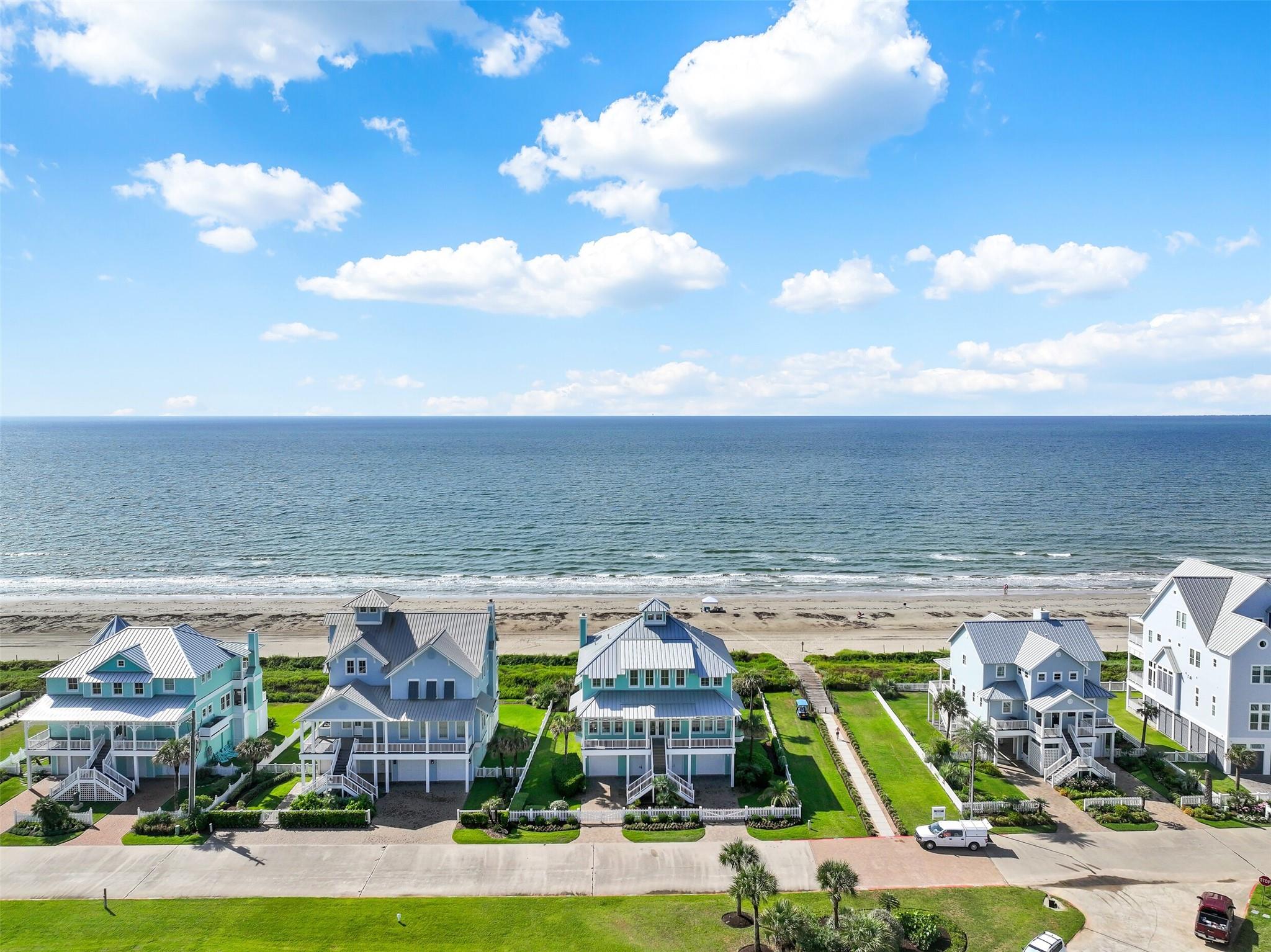 11511 Beachside