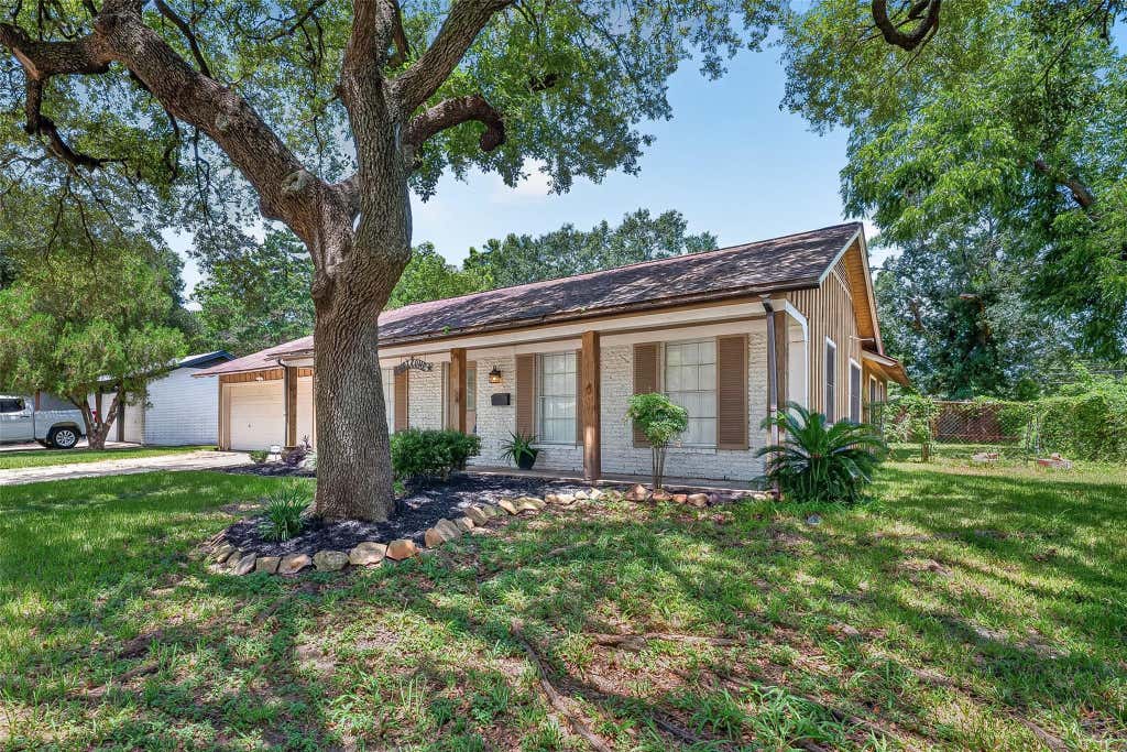 Photo of 10263 Old Orchard Road, La Porte, TX 77571 (MLS # 68287379)