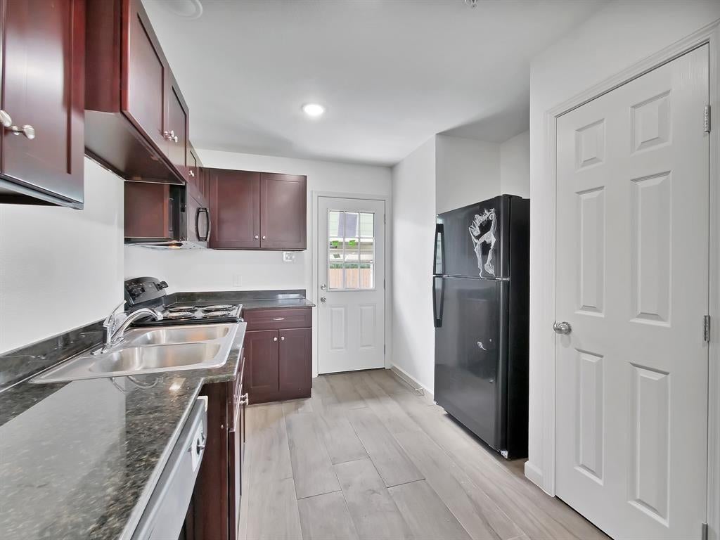 231 Fairfax Lane