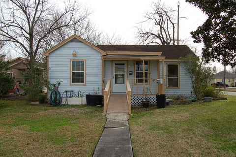 Photo of 7304 Kinney Street, Houston, TX 77087 (MLS # 60218350)