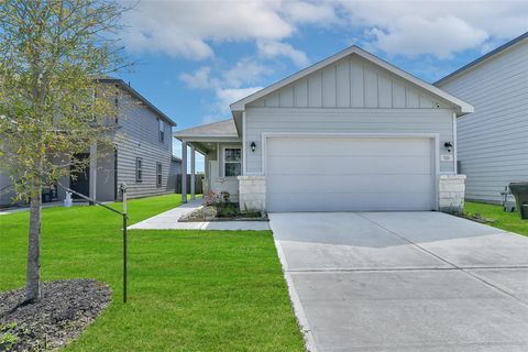 Homes For Sale - 310 Crayfish Drive<br/> Crosby, TX 77532