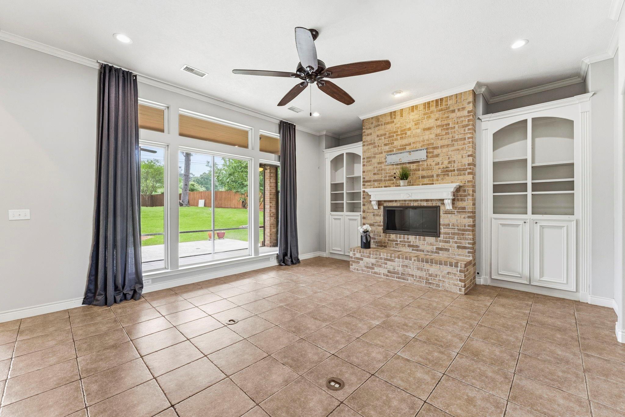 167 April Waters Drive W