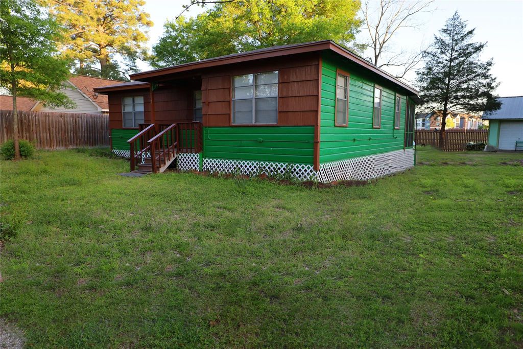 Photo of 21702 E Memorial Drive, Porter, TX 77365 (MLS # 50866472)