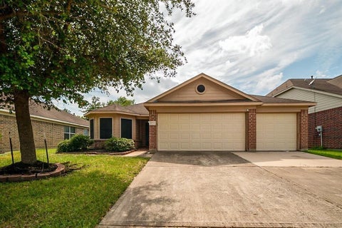Photo of 17223 Dawn Shadows Drive, Humble, TX 77346 (MLS # 11518404)
