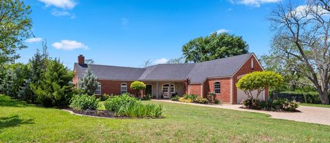 Photo of 1800 Church Street, Brenham, TX 77833 (MLS # 26292804)