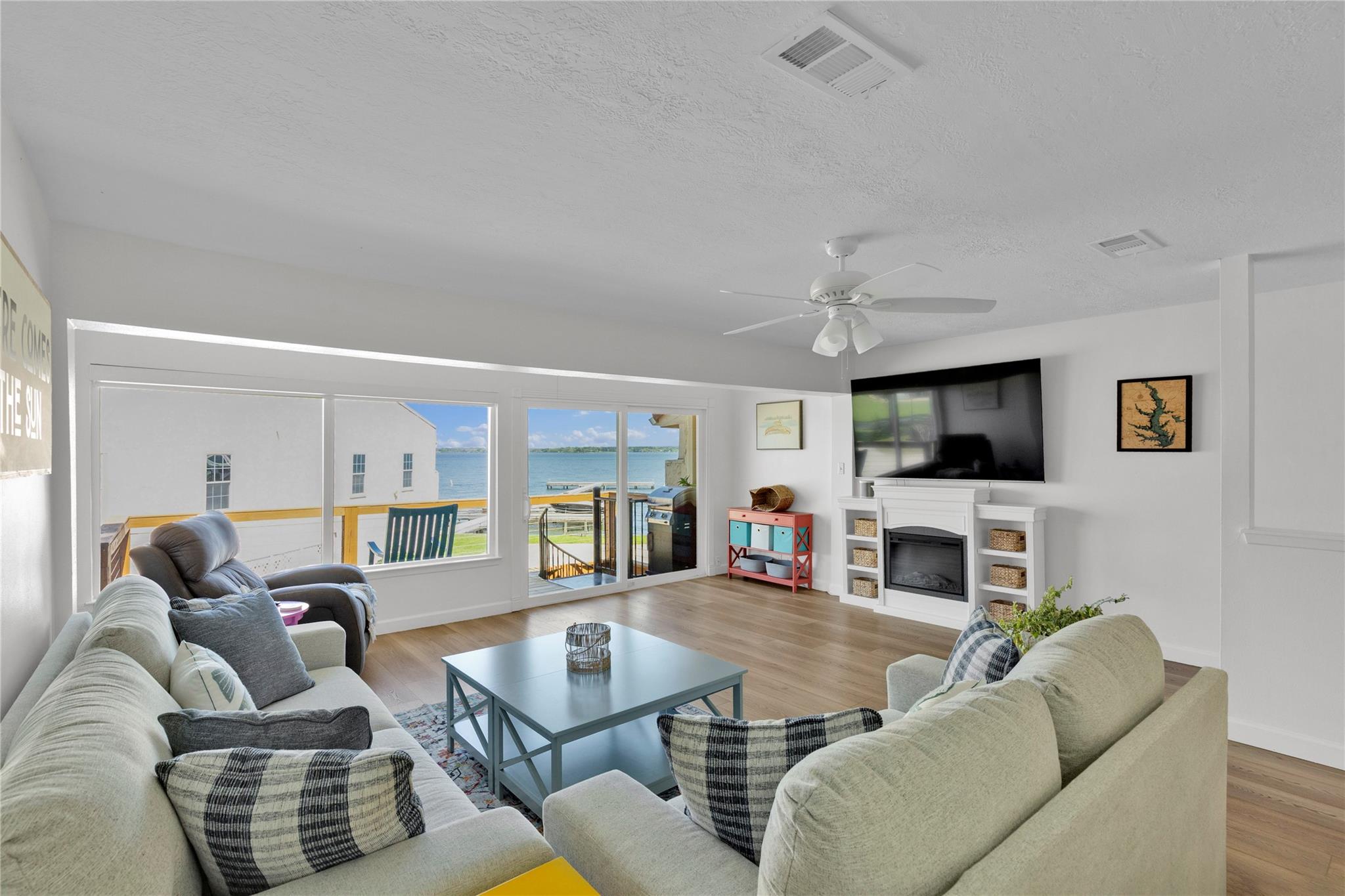 35 Regency Point
