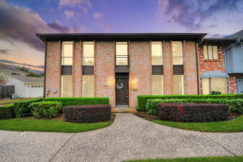 Photo of 3021 Teague Road, Houston, TX 77080 (MLS # 75364442)
