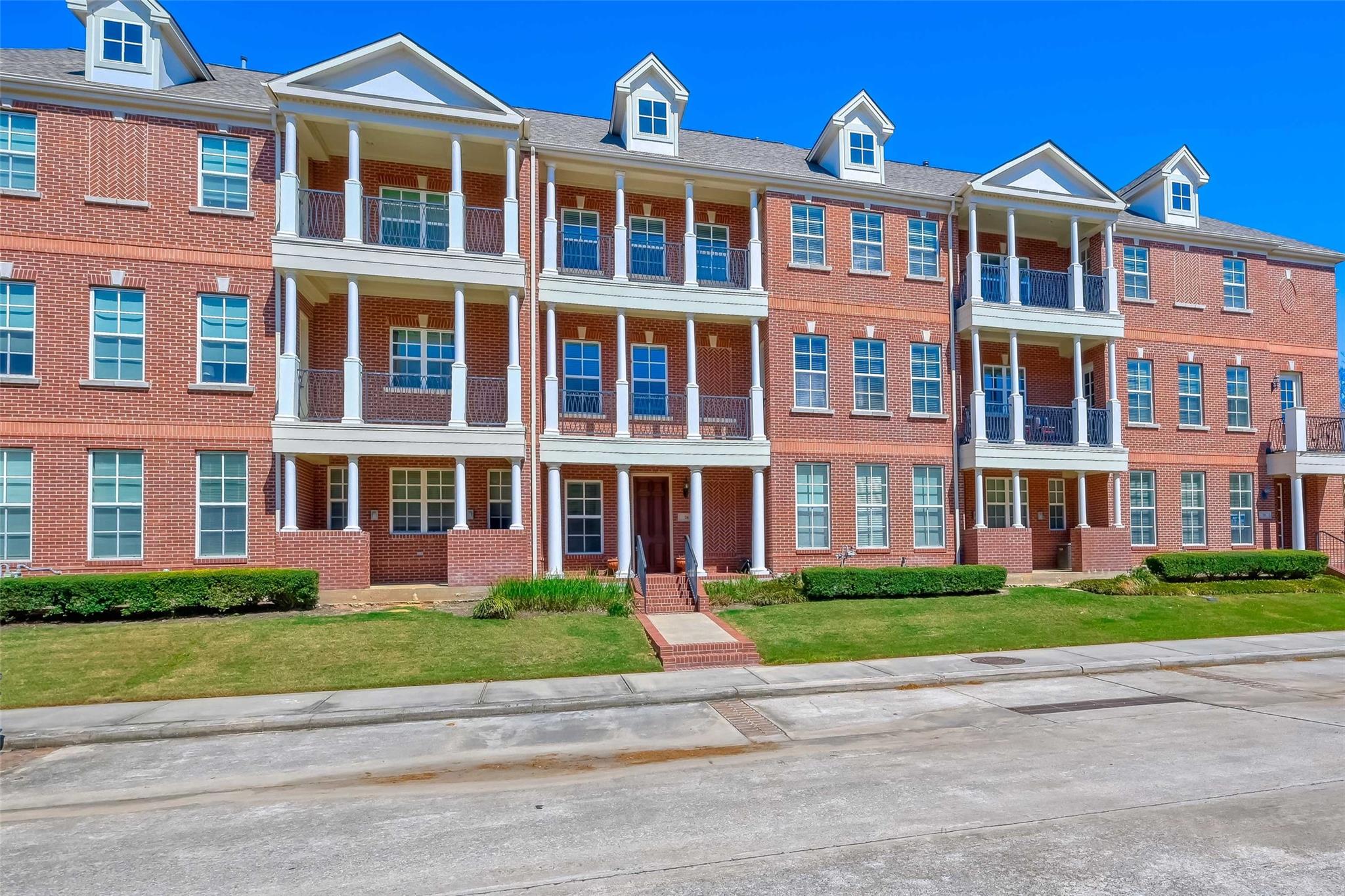 74 Shell Port Square