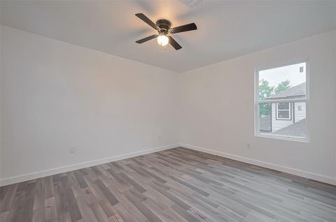 Tiny photo for 9005 Hilda Street, Houston, TX 77033 (MLS # 13796620)