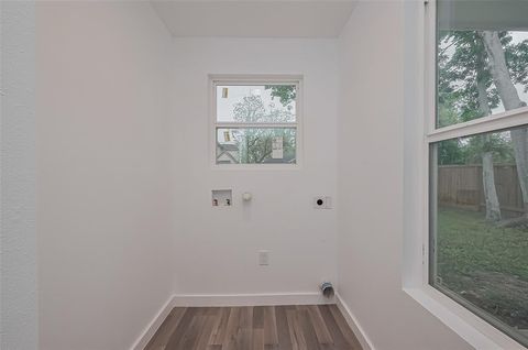 Tiny photo for 9005 Hilda Street, Houston, TX 77033 (MLS # 13796620)