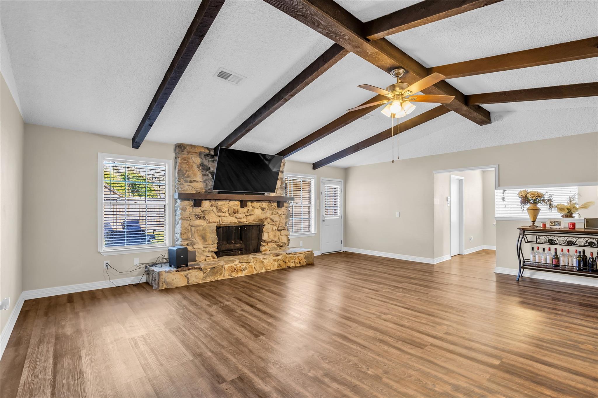 4801 Summer Lane